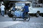 br96135manauswassertransporterauffahrrad.jpg
