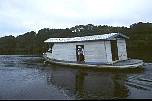br961724schwimmendeshaus.jpg