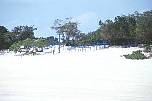 br962218blauekreuzeaufstrandamrionegro.jpg